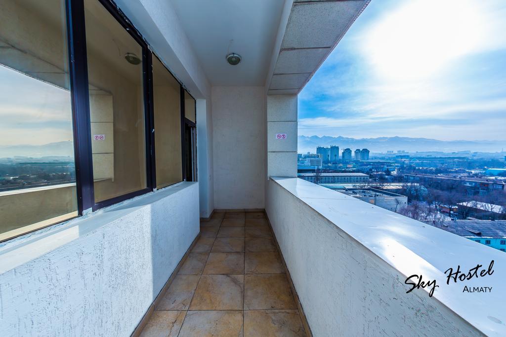 Sky Hostel Almaty Exterior foto